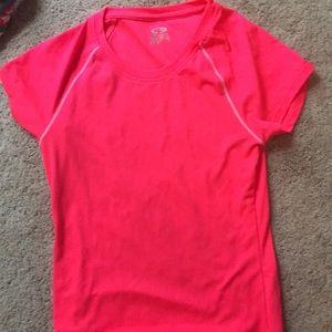 Workout shirt (semi fitted)